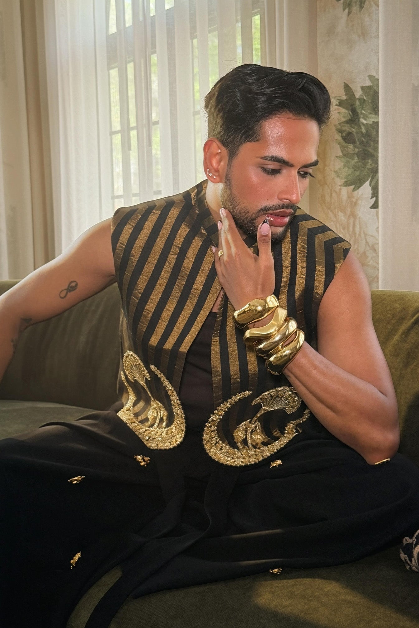 Black and Gold Chaand Koti Set