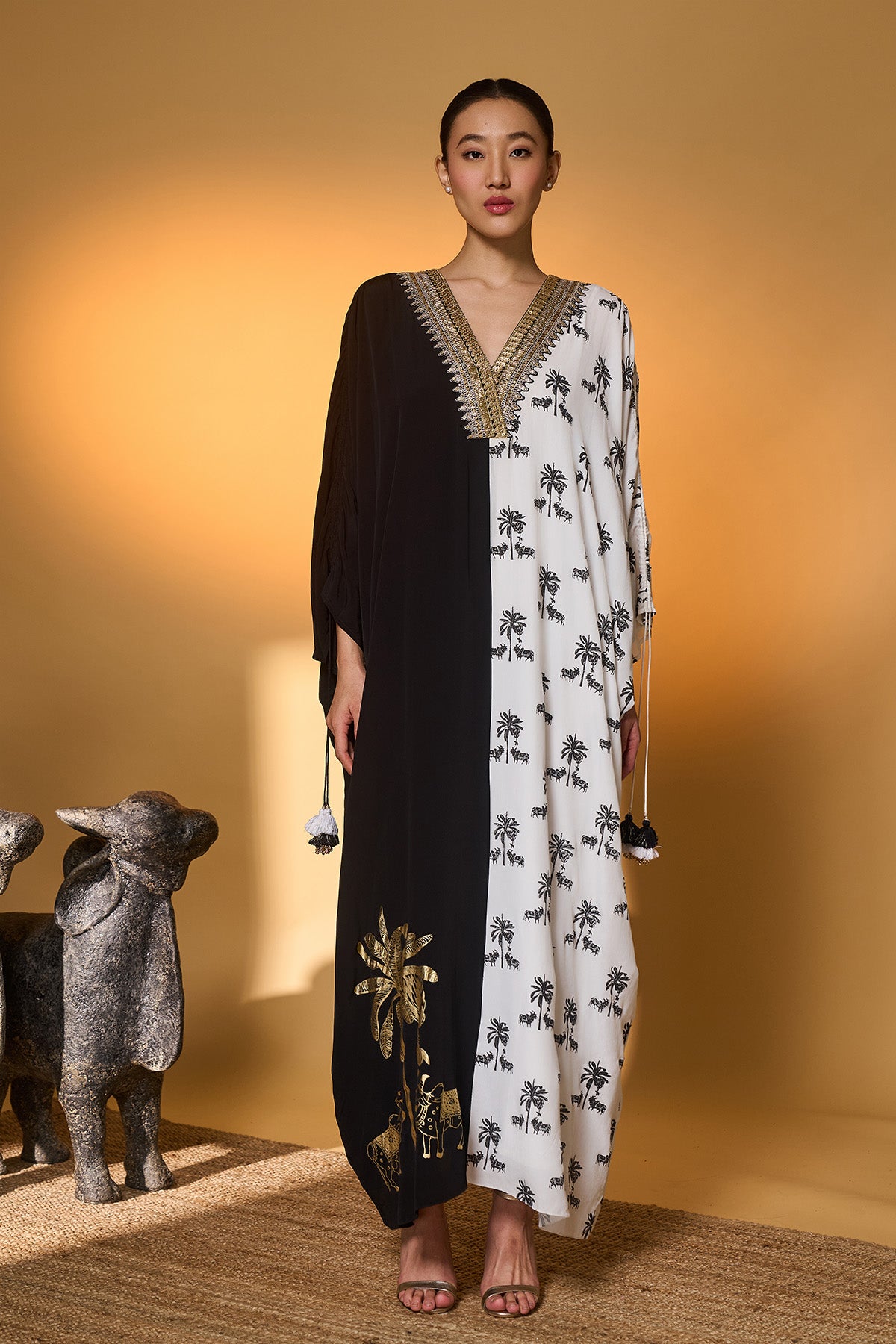 Black & White Tropical Nandi Kaftan