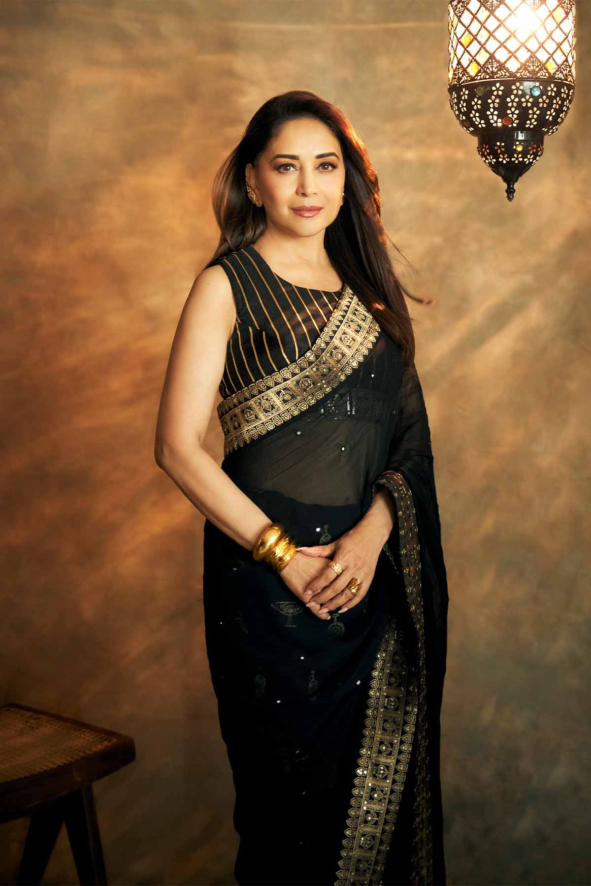 Black Potters Touch Crushed Saree